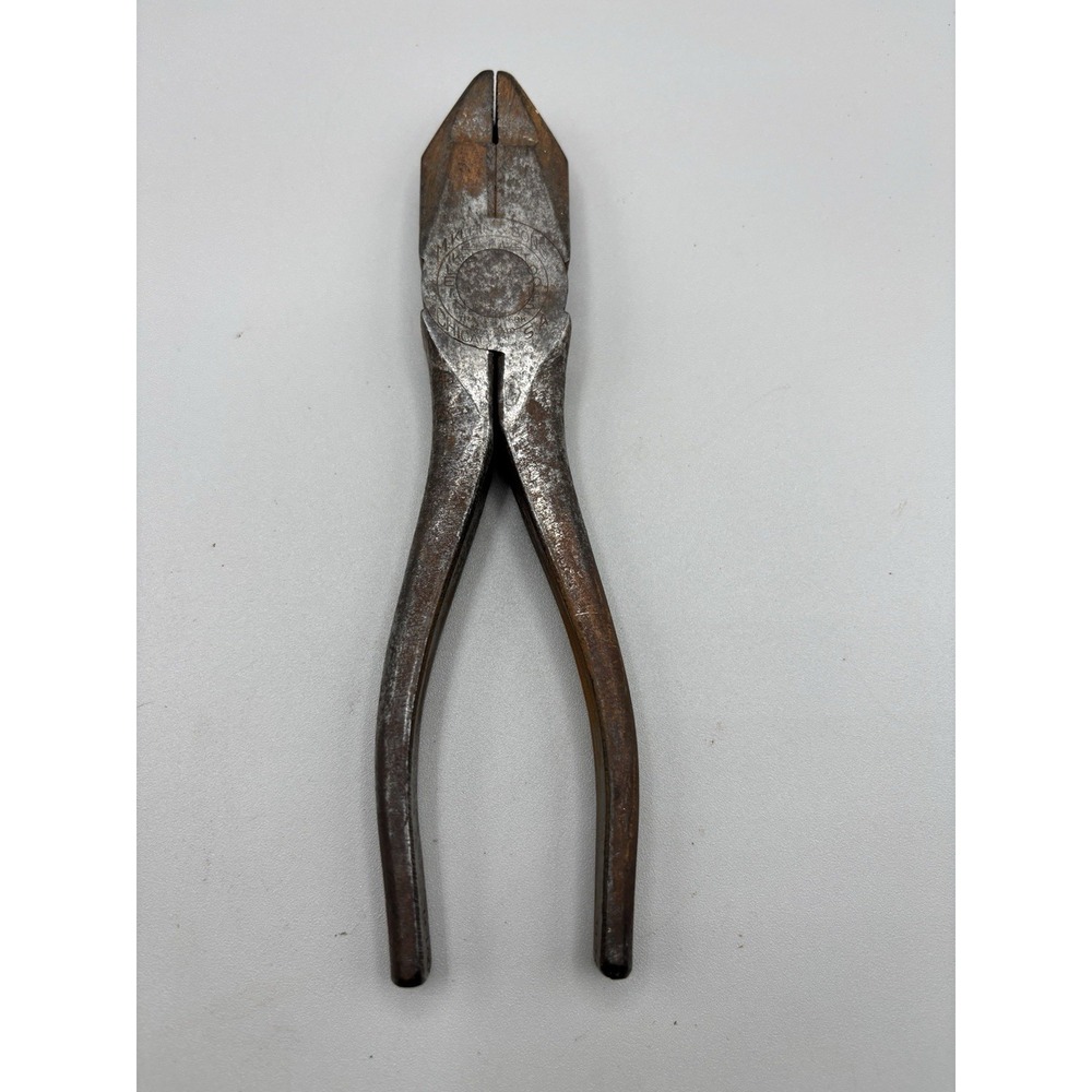 VINTAGE 1943 KLEIN TOOLS LINEMAN'S PLIERS - 7" - Collectible Tools USA